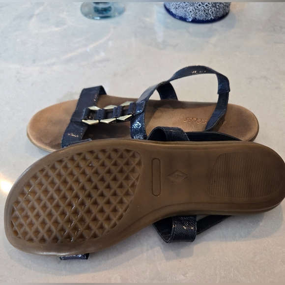 Aerosoles Stylish Blue Sandals with Metallic Accents - Picture 3 of 3
